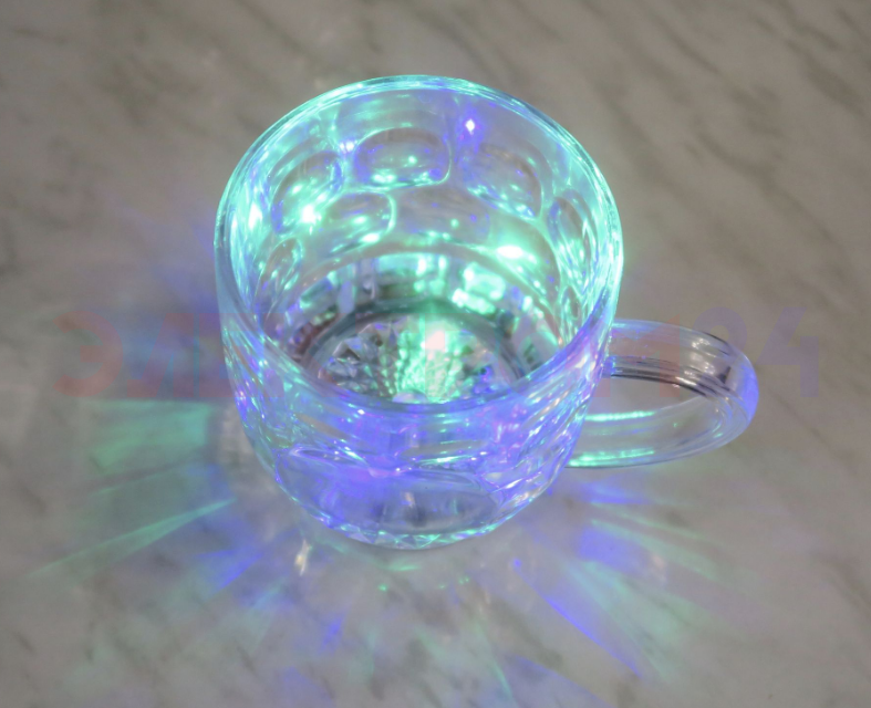 Светильник светодиодный "Пивная кружка" (прозрачный пластик), 5LED разноцветные, IP65, батареи 2*CR2 Светильник светодиодный "Пивная кружка" (прозрачный пластик), 5LED разноцветные, IP65, батареи 2*CR2